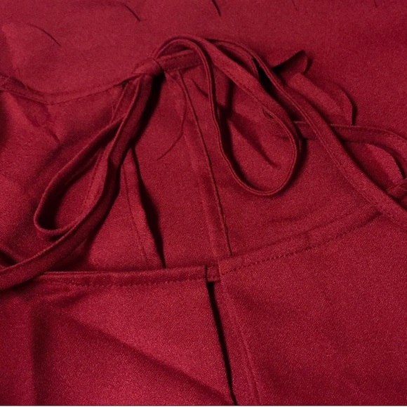 Scalloped Edge Shift Dress - Picture 4 of 5